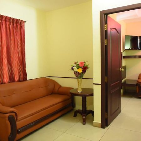 Chendhoor Residency 호텔 Tiruchirappalli 외부 사진
