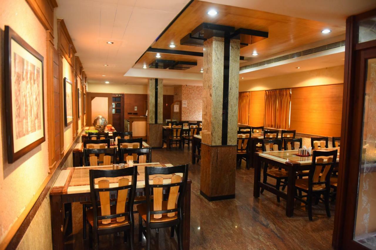 Chendhoor Residency 호텔 Tiruchirappalli 외부 사진
