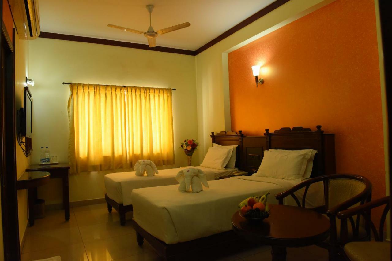 Chendhoor Residency 호텔 Tiruchirappalli 외부 사진